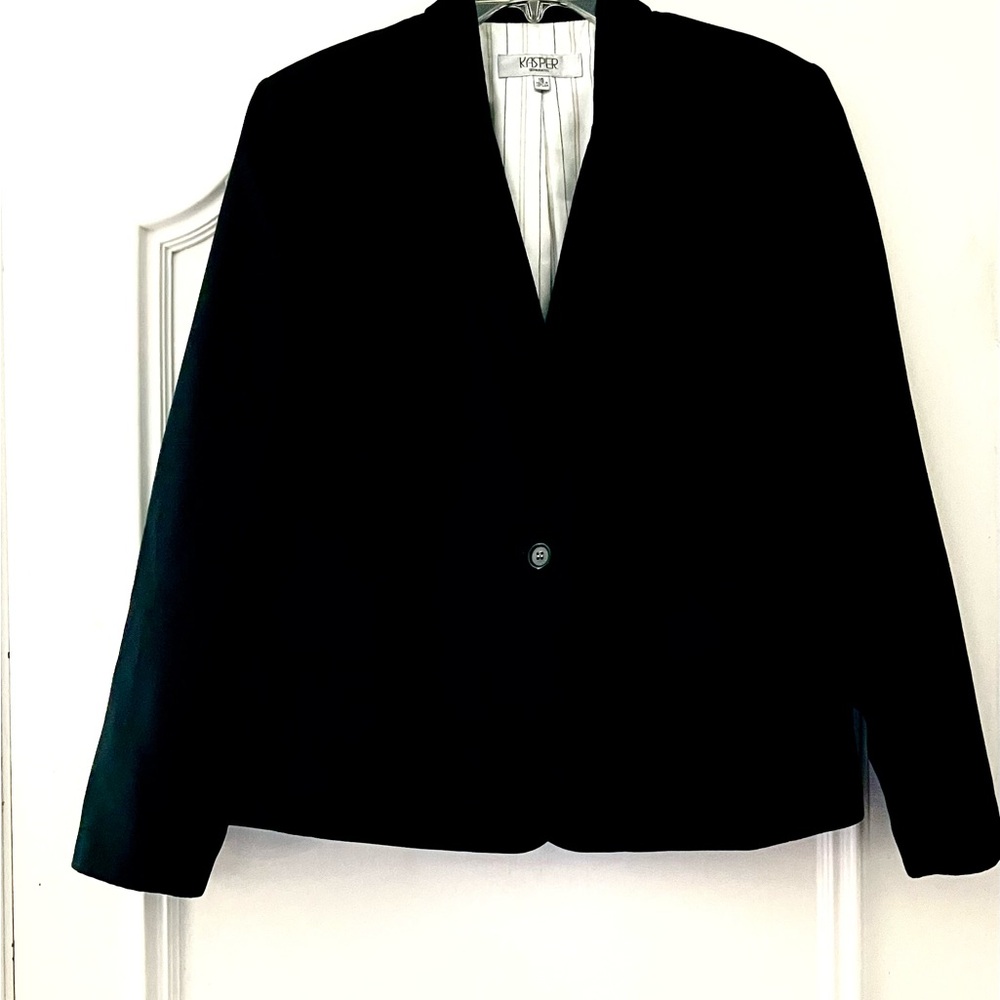 Kasper size 16 Black Lined Jacket